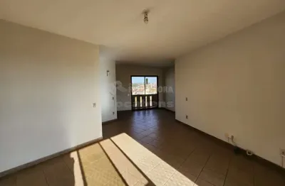 Apartamento com 03 dormitórios, 01 vaga de garagem no bairro santos dumont.