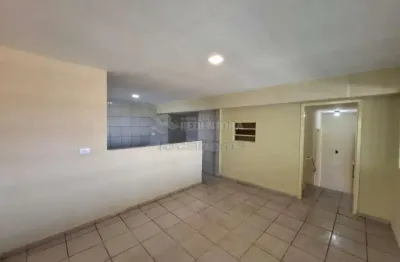 Casa residencial no bairro ana célia com 3 dormitorios e sala ampla.