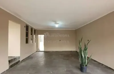 Casa com 3 quartos à venda no Centro, Mirassol 