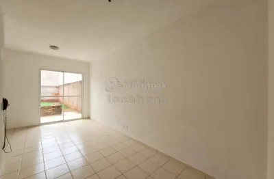 Casa no residencial parque da liberdade iv com 02 dormitórios, 01 banheiro, portaria 24h, área de lazer.