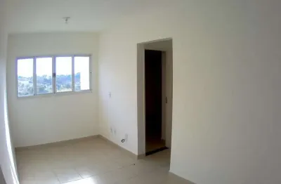 Apartamento residencial localizado no residencial colorado com portaria e cozinha planejada.