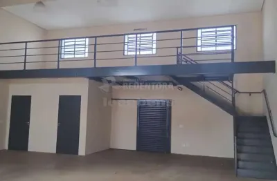 Salão comercial no residencial e empresarial ascolo martin