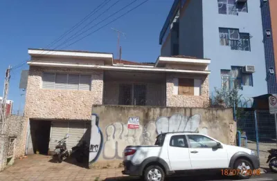 Casa para reformar a poucos metros da avenida alberto andaló