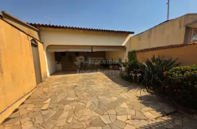 Casa com 5 quartos à venda no Centro, Ibirá 