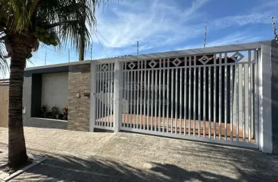 Casa padrão à venda com 3 dormitórios no bairro residencial machado i