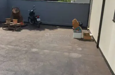 Casa térrea com 2 dormitórios e 02 vagas de garagem em talhados.