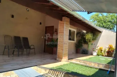 Casa padrão à venda com 2 dormitórios no bairro parque das aroeiras