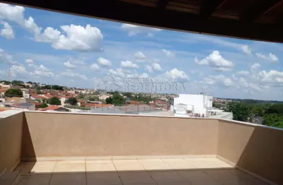 Excelente cobertura no jardim bela vista com 03 quartos.