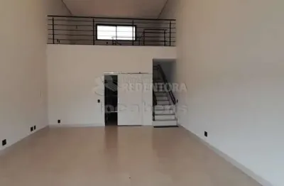 Salão para locação com banheiro com acessibilidade e mezanino