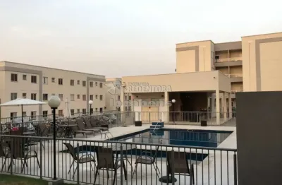 Apto de 2 dormitórios, térreo, condomínio com lazer completo