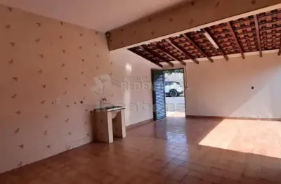 Casa com 3 dormitório com ar-condicionado e 2 vagas de garagem