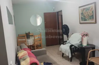 Apartamento, com 04 dormitórios,02 vagas de garagens cobertas no bairro vila imperial.
