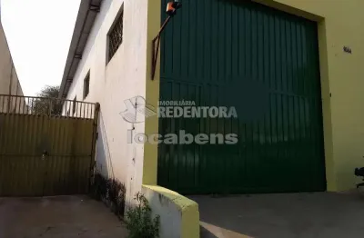 Vila anchieta - excelente salão comercial de 340m², amplo e bem distribuído, com dois banheiros.