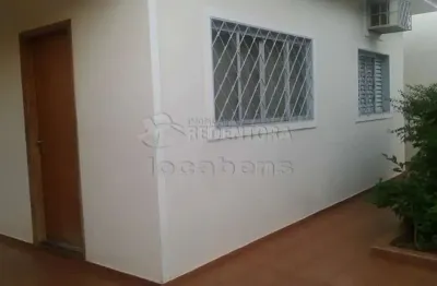 Casa com 2 quartos para alugar na Rua Fauzi Demétrio, 220, Jardim Alto Alegre, São José do Rio Preto