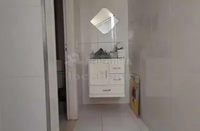 Casa com 3 dormitórios com ar-condicionados , piscina e churrasqueira