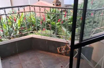 Apartamento mobiliado no edifício panorama center com 02 dormitórios.