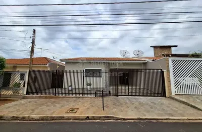 Casa com 3 quartos para alugar no Parque Residencial Lauriano Tebar, São José do Rio Preto 