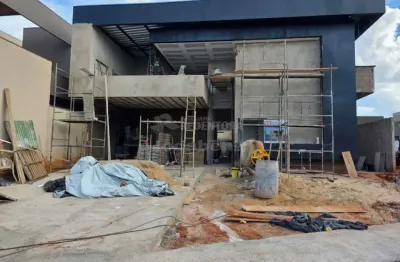 Residencial gaivota ii casa com 03 dormitórios com 04 vagas de garagem.