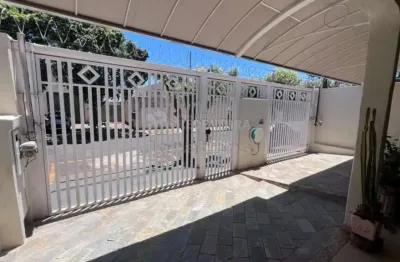 Excelente casa de 3 dormitórios no jardim urupês (próximo ao parque das flores)