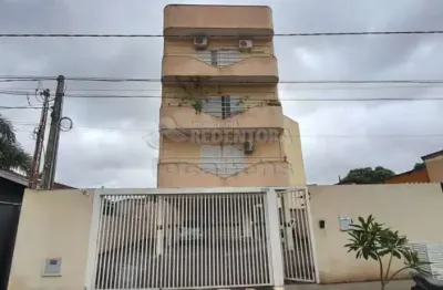 Apartamento padrão para locação com 2 dormitórios no bairro parque estoril