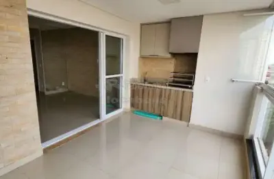 Apartamento com 03 suítes, 02 vagas de garagem cobertas no bairro bom jardim
