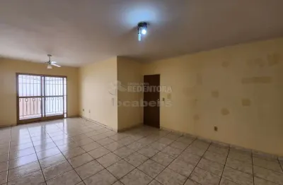 Jardim panorama - apartamento com 03 dormitórios com armários e ventiladores de teto e 02 vagas de garagem