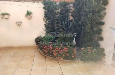 Casa com 3 quartos para alugar na Rua José Vicente Pereira, Jardim Nunes, São José do Rio Preto