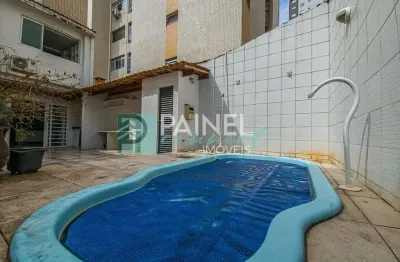 Casa à venda na Avenida Doutor Epitácio Pessoa, Embaré, Santos