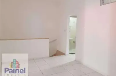 Aluga casa sobreposta alta sem garagem em são vicente
