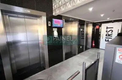 Sala comercial para alugar na Avenida Senador Pinheiro Machado, Vila Mathias, Santos