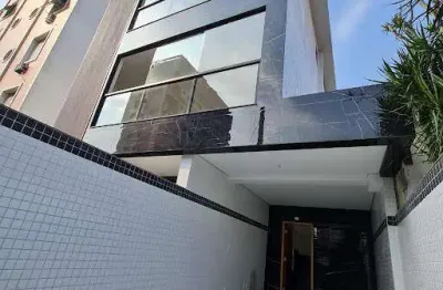 Casa em embaré, santos: 3 suítes, 5 banheiros por r$ 1,9m
