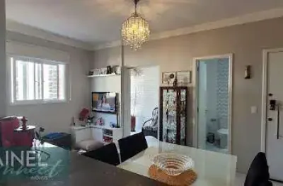 Ótimo apartamento com varanda no boqueirão a apenas 1 quadra da praia.