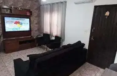 Casa com 2 quartos à venda na Avenida Monteiro Lobato, 701, Vila Valença, São Vicente