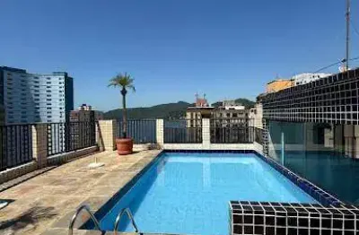 Apartamento à venda no centro de são vicente, 83m², 2 dormitórios (1 suíte), por r$530.000. confira!