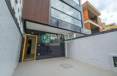 Casa sobreposta térrea nova à venda em Santos (Embaré) – 3 suítes, piscina e área gourmet