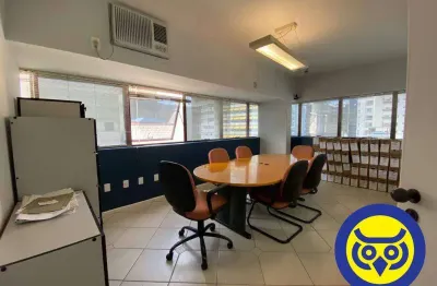 Sala comercial para alugar na Rua Dom Jaime Câmara, Centro, Florianópolis