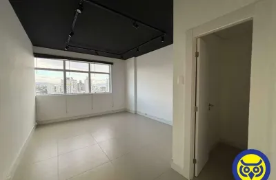 Sala comercial para alugar na Rua General Liberato Bittencourt, Canto, Florianópolis