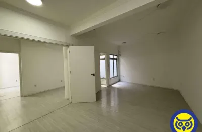 Sala comercial para alugar na Rua Altamiro Guimarães, Centro, Florianópolis