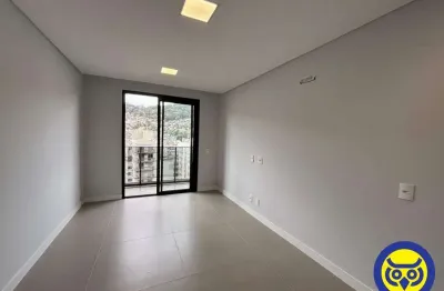 Apartamento com 2 quartos para alugar na Avenida Hercílio Luz, Centro, Florianópolis