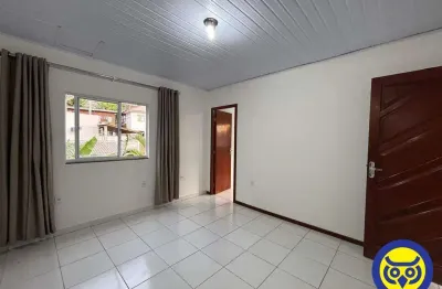 Casa com 01 dormitório e vista mar no saco dos limões