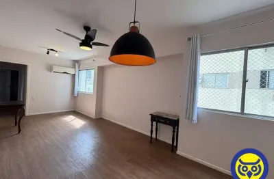 Apartamento com 3 quartos para alugar na Rua Hermann Blumenau, Centro, Florianópolis