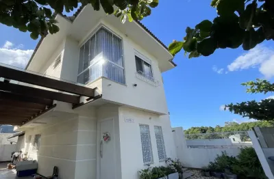 Casa em condomínio fechado com 3 quartos à venda na Rodovia João Gualberto Soares, 4545, São João do Rio Vermelho, Florianópolis