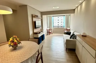 Exclusividade - costa azul | 84m2 | 3/4 com 01 suíte | andar alto | varanda | vista livre | 2 vagas