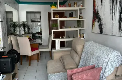 Vila laura | 2/4 - 58 m² - sala ampla - varanda - área de serviço - banheiro social - 1 vaga coberta