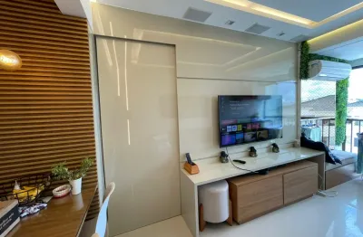 Praia do flamengo | 2/4 - mobiliado - 1 suíte - closet - 54 m² bem distribuídos - varanda - 1 vaga