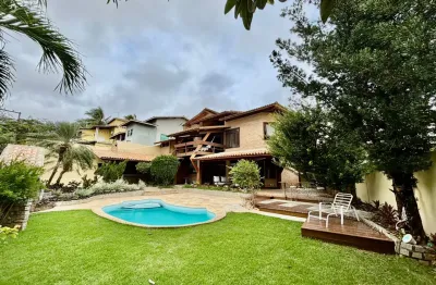 Piatã | lindíssima casa à venda em condomínio | 450 m² | 4 suítes | closet | varandão gourmet | piscina