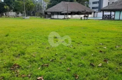 Terreno à venda na Rua Manimbu, Santa Cruz, Rio de Janeiro