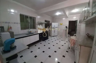 Casa a venda em jardim flor de maio com 4 dormitorios