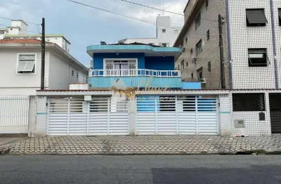 Casa sobreposta alta à venda em campo grande (santos)
