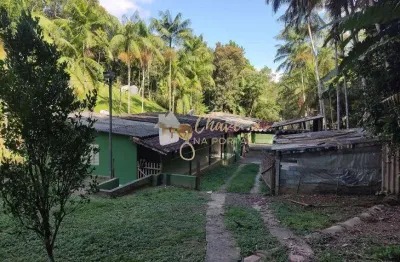 Chácara / sítio com 3 quartos à venda na Rua José Mota, Embura, São Paulo
